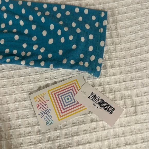 LuLaRoe Women’s Randy Tee/Size: S/Color: Light Blue-White Polkadots-Salmon (NWT) - Picture 2 of 10